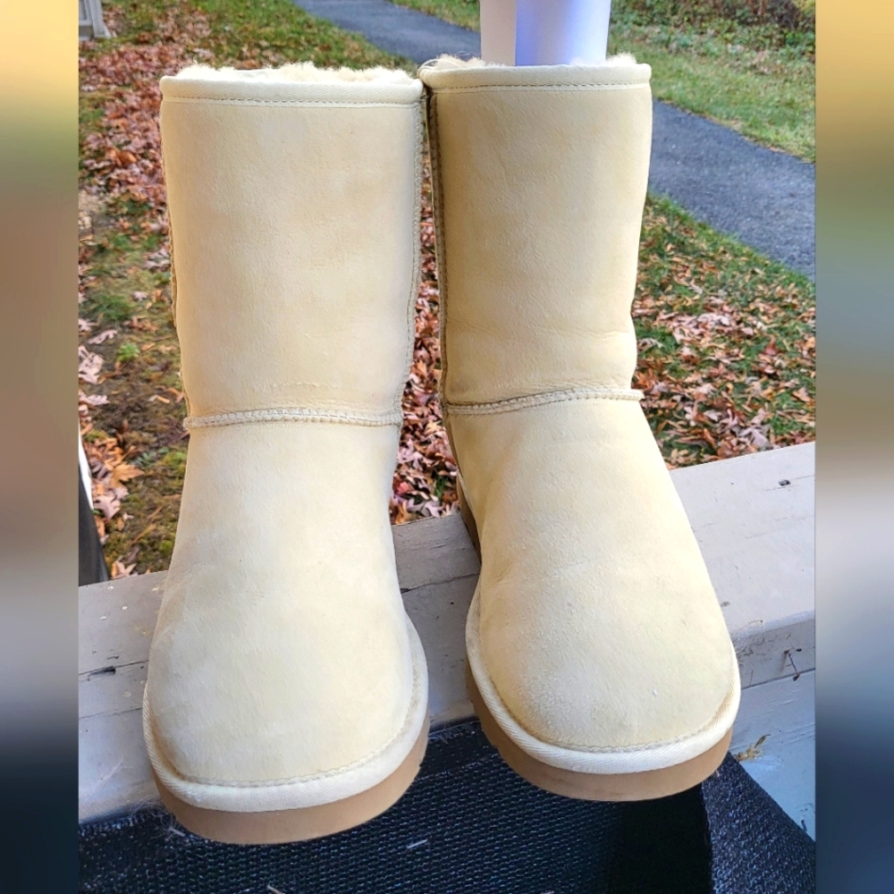 Ugg classic boots